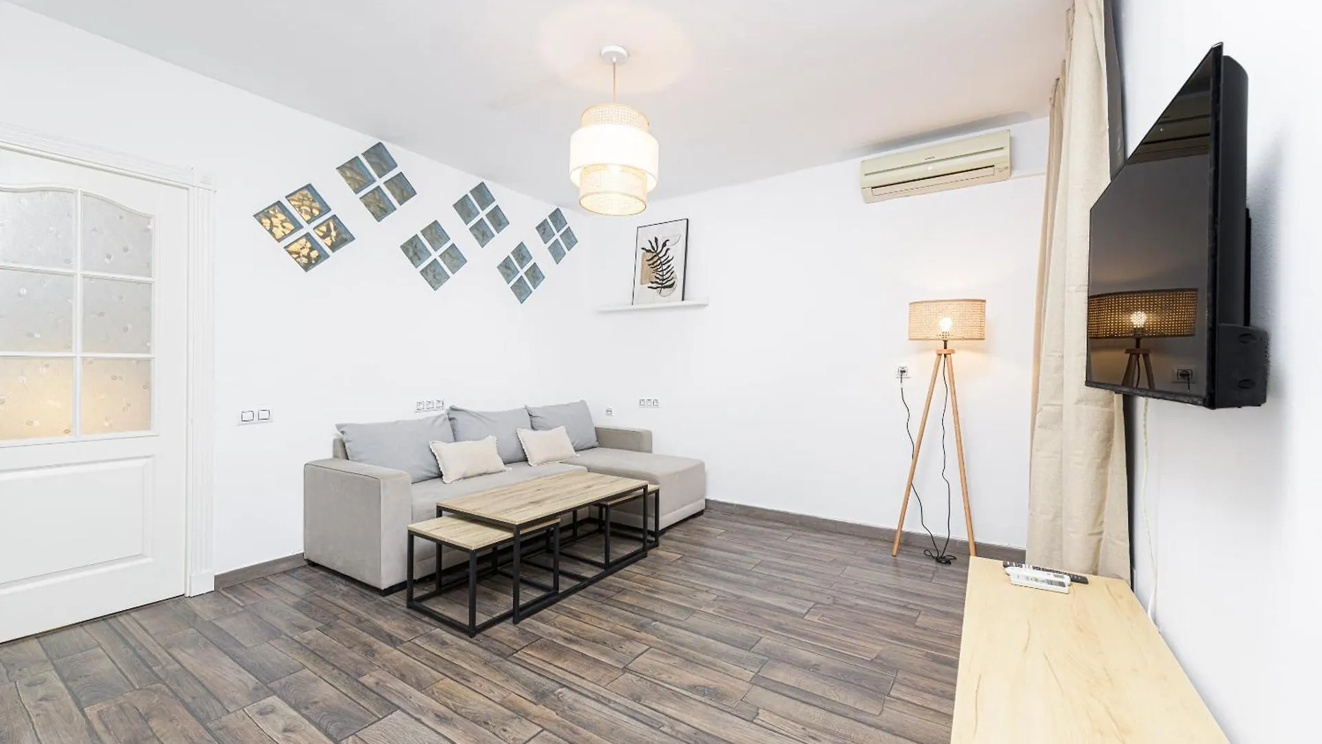 City Center Penthouse & Parking Málaga Daire